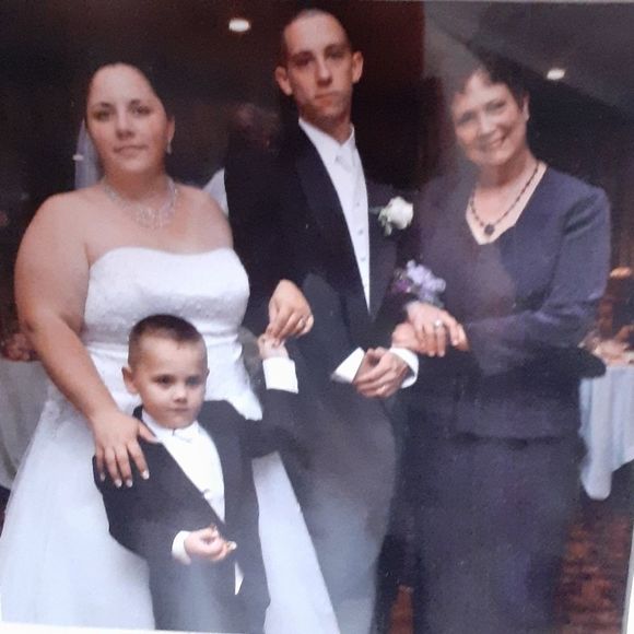 Plus Size - Montage by Mon Cherie Sz 20 - Picture 9 of 12